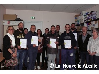 Remise des attestations de formation à l'entretien des espaces verts